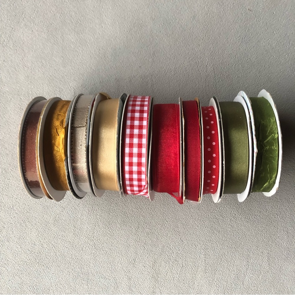 10 Rolls of Ribbon ~ Green, Gold, Red and More!